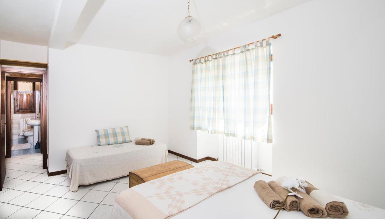 Casa Vacanze Linda 게라 라리오 외부 사진