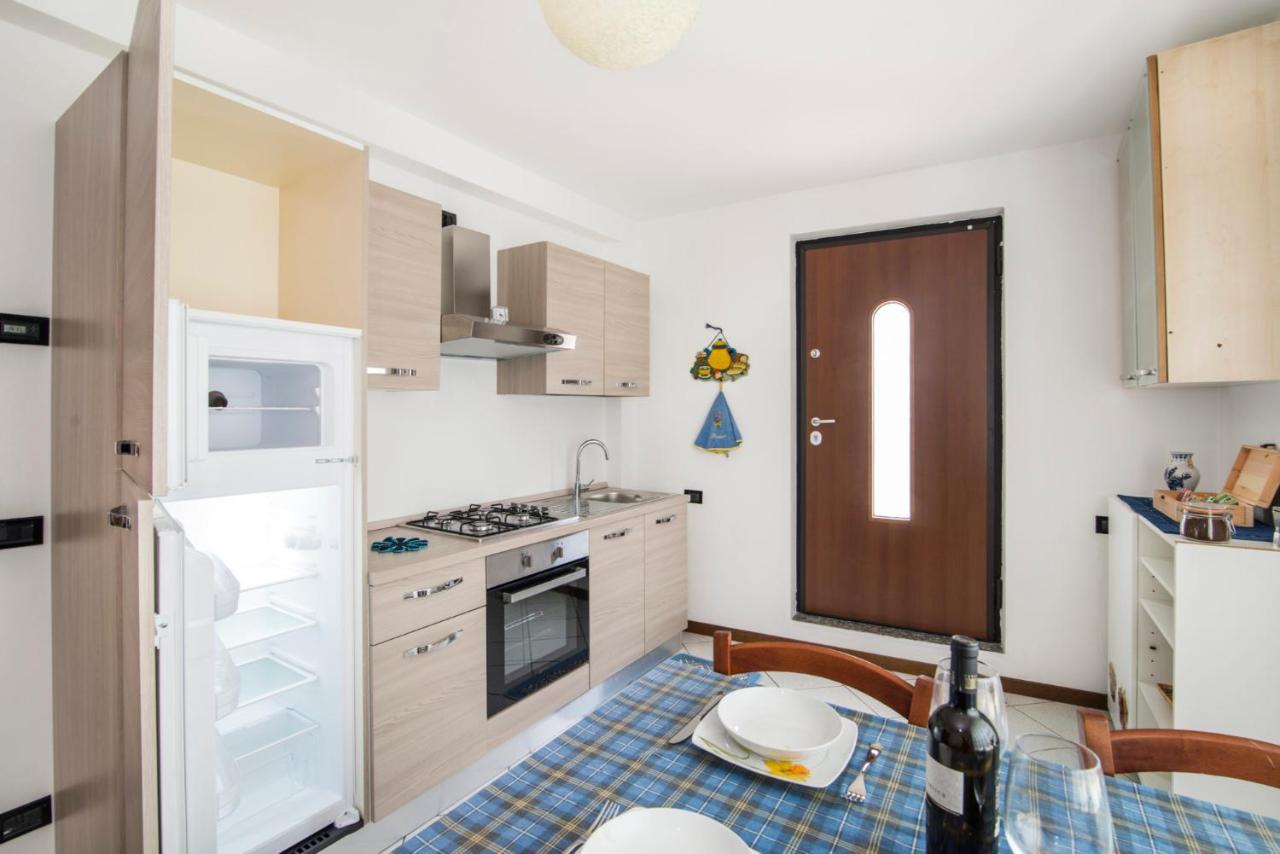 Casa Vacanze Linda 게라 라리오 외부 사진
