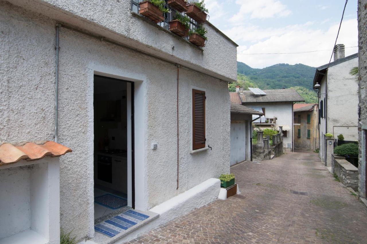 Casa Vacanze Linda 게라 라리오 외부 사진